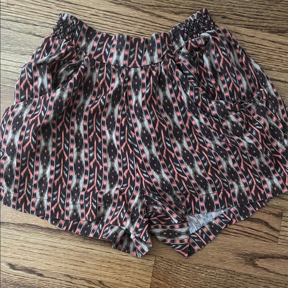 🌟 2/$18 SALE Urban Outfitters High Waist Brown and Pink Abstract Shorts